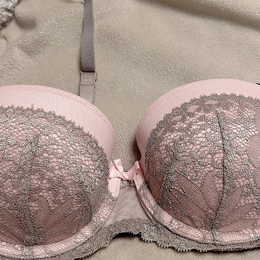NWOT Victoria’s Secret lace demi bra - Picture 7 of 7